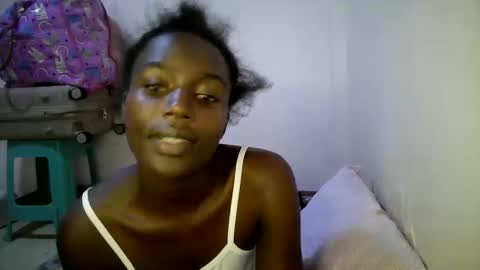 Snapshot of bunny_bliss1 chatting on May 31, 4:03 pm bunny_bliss1 online show from May 31, 4:03 pm