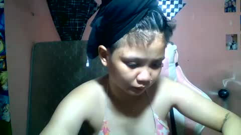 Snapshot of bunny_flower18 chatting on June 18, 11:03 am bunny_flower18 online show from June 18, 11:03 am