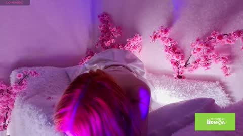 Kira online show from February 5, 2:33 pm