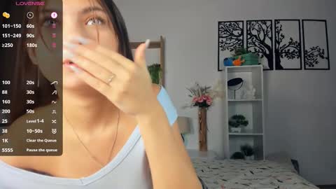 Aria online show from October 16, 8:15 am