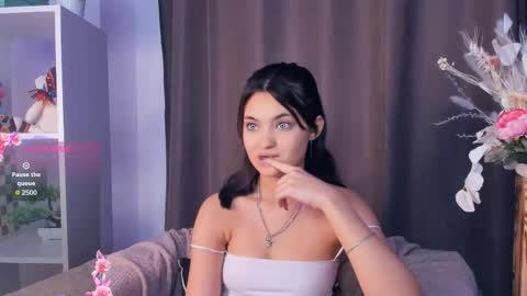 Aria online show from November 23, 8:03 am