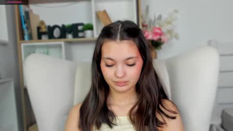 Aria online show from April 3, 7:06 am