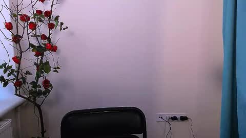 Snapshot of bunnybloom_ chatting on October 30, 4:47 am Ariel online show from October 30, 4:47 am