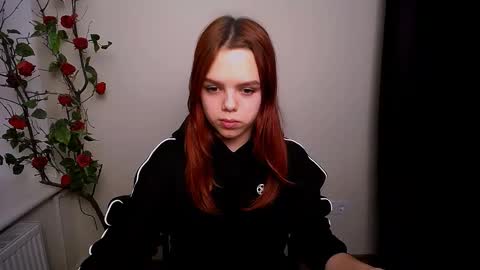 Snapshot of bunnybloom_ chatting on March 2, 8:59 pm Ariel online show from March 2, 8:59 pm