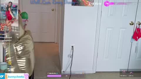 Snapshot of bunnycheekz chatting on May 6, 4:34 pm Tokki bunny online show from May 6, 4:34 pm