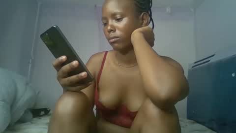 Snapshot of bunnydiva_ chatting on May 19, 1:56 am bunnydiva_ online show from May 19, 1:56 am