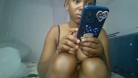 Snapshot of bunnydiva_ chatting on May 21, 1:56 am bunnydiva_ online show from May 21, 1:56 am