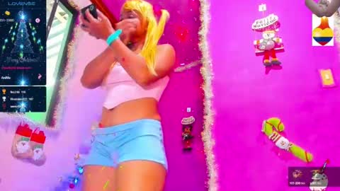 Snapshot of bunnygirl98 chatting on December 29, 1:49 pm BARBYCHOCOLAT online show from December 29, 1:49 pm