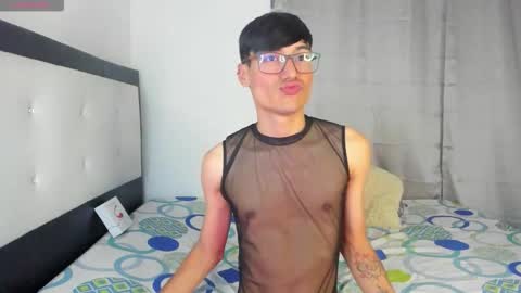 Snapshot of bunnyhells chatting on November 27, 11:40 pm Bunny Hells online show from November 27, 11:40 pm