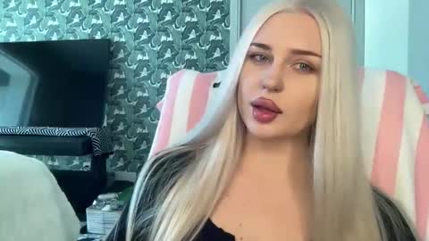 Snapshot of bunnykhalessi chatting on May 20, 8:48 pm OnlyFans BunnyKhalessi online show from May 20, 8:48 pm