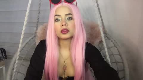 Snapshot of bunnylove_07 chatting on January 18, 4:49 am bunnylove_07 online show from January 18, 4:49 am