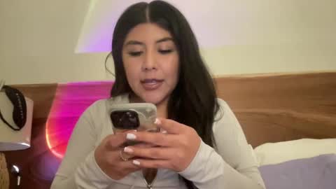 Snapshot of bunnymami chatting on December 5, 5:04 am bunnymami333 online show from December 5, 5:04 am