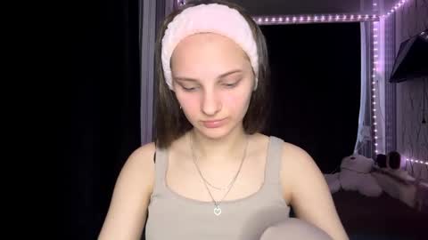 Bella online show from May 4, 8:54 am