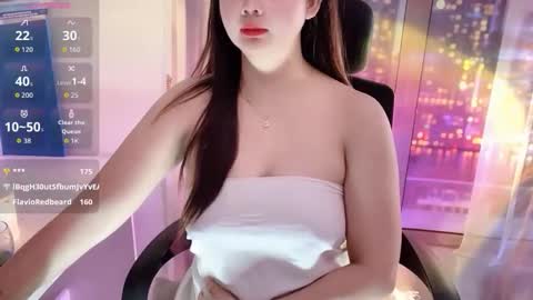 bunnyxia online show from April 18, 6:45 pm