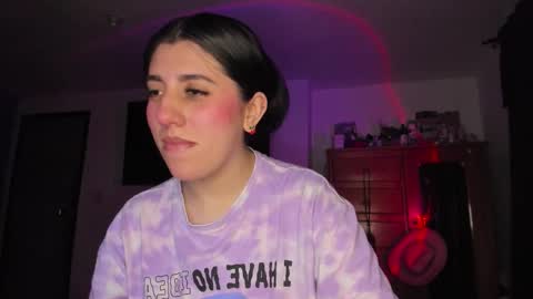 Snapshot of bunnyy09 chatting on October 17, 2:04 am Jess online show from October 17, 2:04 am