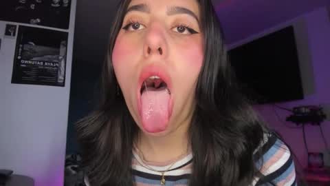 Jess online show from February 19, 6:37 pm