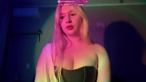 Angel online show from April 23, 12:04 pm