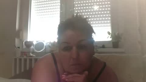 babuska1981 online show from October 4, 10:57 am