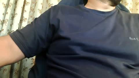 Snapshot of burlymonster chatting on April 21, 6:41 am Hairy Arabian online show from April 21, 6:41 am