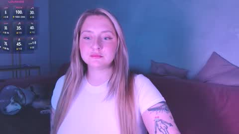 Snapshot of burn_lissa chatting on November 2, 7:27 pm Lissa online show from November 2, 7:27 pm