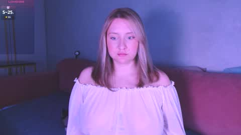 Snapshot of burn_lissa chatting on December 17, 3:18 pm Lissa online show from December 17, 3:18 pm