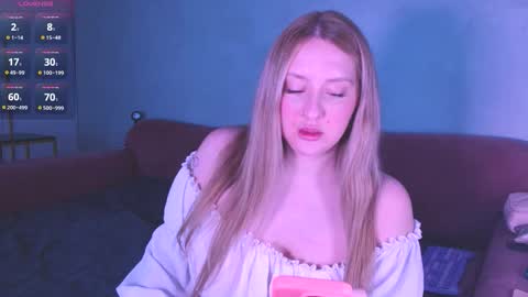 Snapshot of burn_lissa chatting on February 12, 8:04 pm Lissa online show from February 12, 8:04 pm
