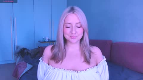 Snapshot of burn_lissa chatting on May 9, 9:25 am Lissa online show from May 9, 9:25 am