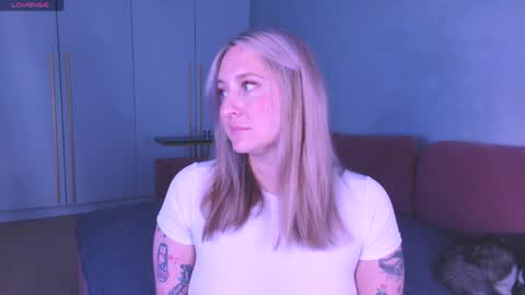 Snapshot of burn_lissa chatting on May 28, 8:39 pm Lissa online show from May 28, 8:39 pm