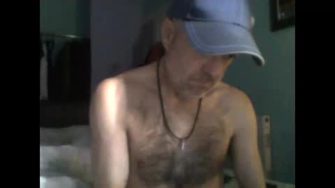Snapshot of burnleyguy1977 chatting on March 21, 8:08 am burnleyguy1977 online show from March 21, 8:08 am