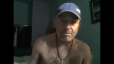 Snapshot of burnleyguy1977 chatting on March 21, 8:19 am burnleyguy1977 online show from March 21, 8:19 am