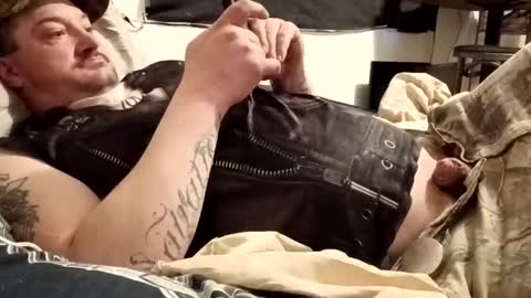 Snapshot of burnout1315 chatting on April 5, 5:21 pm Burnout1315 online show from April 5, 5:21 pm