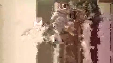 Snapshot of burnzart chatting on April 10, 7:35 am burnzart online show from April 10, 7:35 am