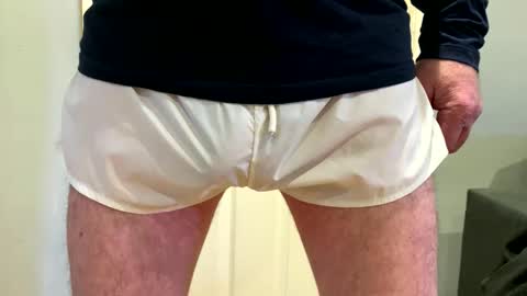 Snapshot of bushlover100740 chatting on February 3, 11:15 am bushlover100740 online show from February 3, 11:15 am