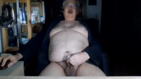 Snapshot of busibaer666 chatting on February 23, 2:29 am busi online show from February 23, 2:29 am