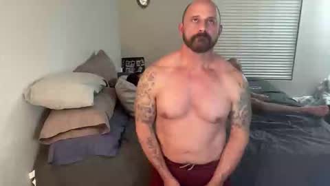 Snapshot of bustedsprockets chatting on April 11, 4:06 am Pocket Daddy cockring gaycouple cockring lovense daddy online show from April 11, 4:06 am