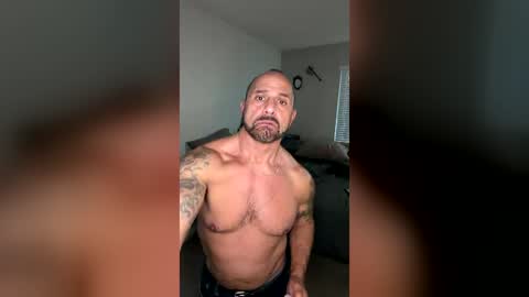 Snapshot of bustedsprockets chatting on June 24, 3:05 am Pocket Daddy cockring gaycouple cockring lovense daddy online show from June 24, 3:05 am
