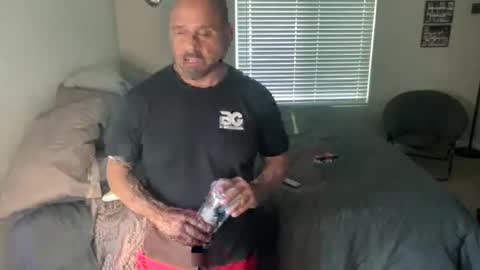 Snapshot of bustedsprockets chatting on August 4, 1:20 am Pocket Daddy cockring gaycouple cockring lovense daddy online show from August 4, 1:20 am
