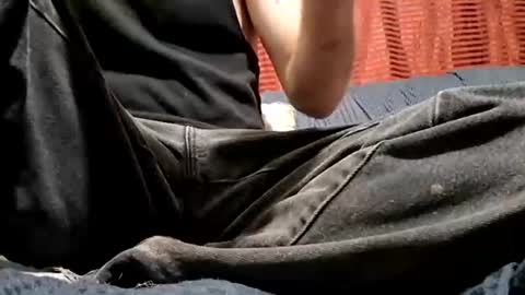 Snapshot of buster18hymen chatting on October 2, 8:21 am Buster18Hymen online show from October 2, 8:21 am