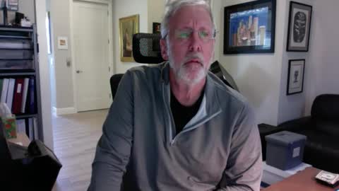 Snapshot of bustinout99 chatting on March 14, 2:44 pm afternoon wood online show from March 14, 2:44 pm
