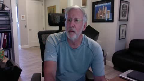 Snapshot of bustinout99 chatting on April 4, 7:00 pm afternoon wood online show from April 4, 7:00 pm