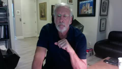 Snapshot of bustinout99 chatting on August 3, 5:16 pm afternoon wood online show from August 3, 5:16 pm