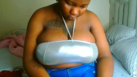 busty_mellons69 online show from March 31, 3:41 am