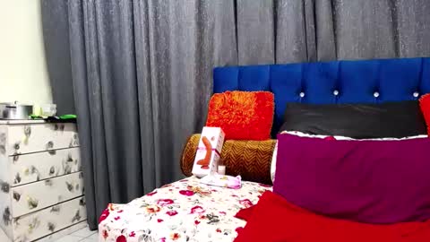 bustybmwx online show from October 13, 10:37 am