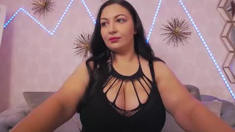 Snapshot of bustyeva_ chatting on July 17, 3:24 am online between 6AM and 2PM EET almost everyday. online show from July 17, 3:24 am