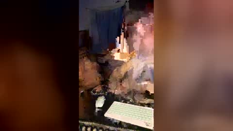 Snapshot of butterfly919468 chatting on May 28, 1:58 am butterfly919468 online show from May 28, 1:58 am