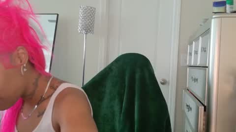 butterfly booty online show from February 7, 3:16 pm