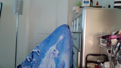 butterfly booty online show from March 29, 3:45 pm