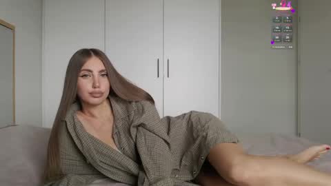 Lauren online show from March 31, 12:38 pm