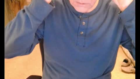 Snapshot of buttnakedfun954737 chatting on February 17, 9:56 am Miles online show from February 17, 9:56 am