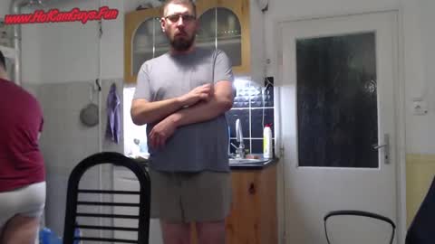 Snapshot of bux404 chatting on January 5, 7:07 pm Pete online show from January 5, 7:07 pm